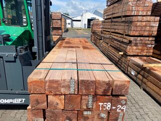 Ca. 12x Massaranduba balken fijnbezaagd, 150x150mm, lengte 400cm